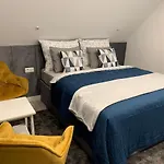 Апарт-отель Hollik Apartmanhaz Балатонфюред