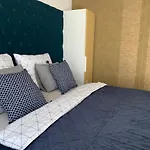 Hollik Apartmanhaz 4* Балатонфюред