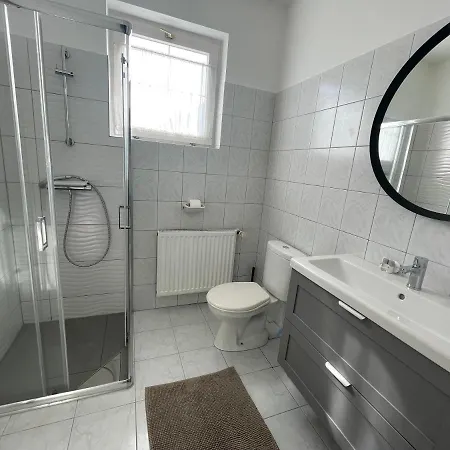 Hollik Apartmanhaz バラトンフレド