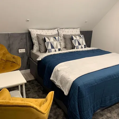 アパートホテル Hollik Apartmanhaz バラトンフレド
