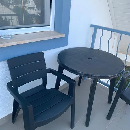 Hollik Apartmanhaz