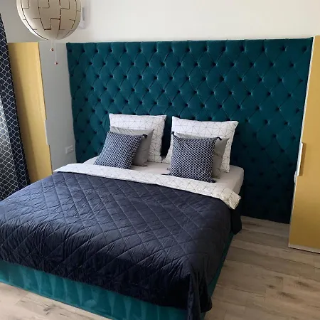 Hollik Apartmanhaz Ξενοδοχείο με διαμερίσματα Balatonfüred