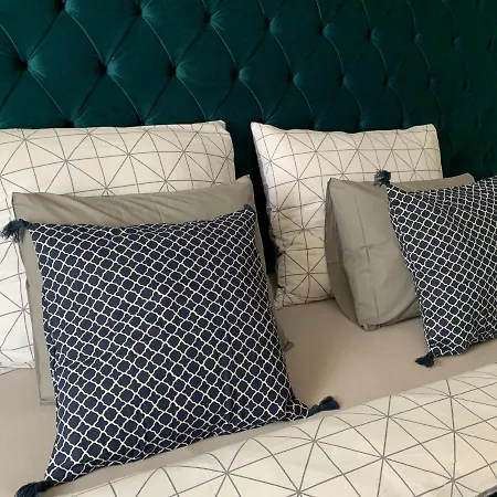 Hollik Apartmanhaz Ξενοδοχείο με διαμερίσματα