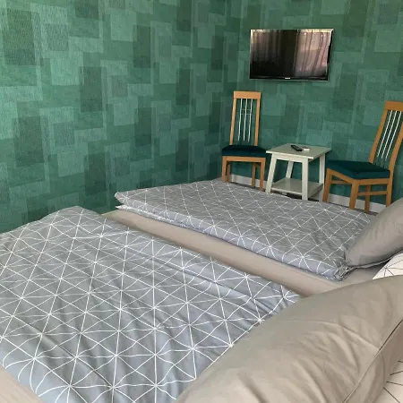 Hollik Apartmanhaz