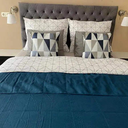 Hollik Apartmanhaz شقة فندقية 4*