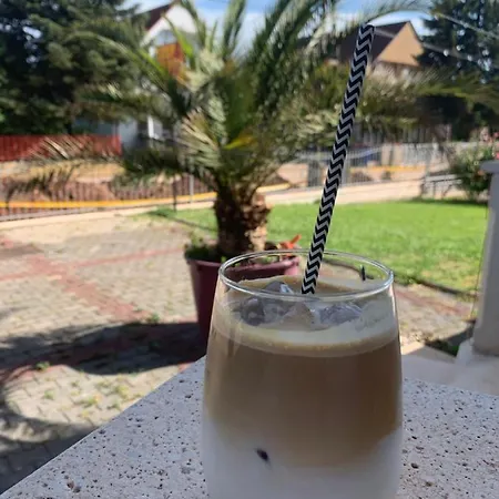 Hollik Aparthotel
