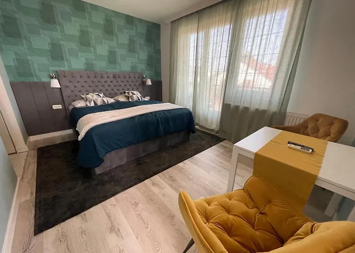 Hollik Apartmanhaz Balatonfured