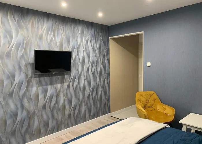 Апарт-отель Hollik Apartmanhaz 4*