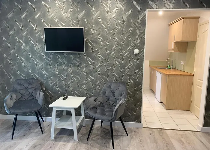 Hollik Apartmanhaz