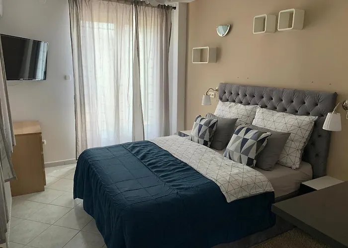Hollik Apartmanhaz 4* Balatonfured